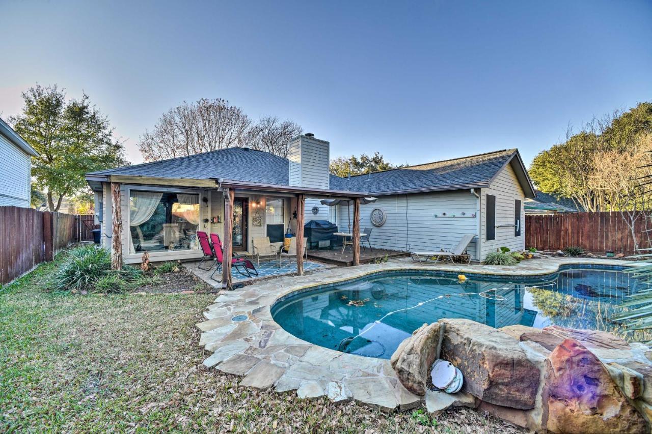 Peaceful San Antonio Oasis With Private Pool And Grill Villa Kültér fotó